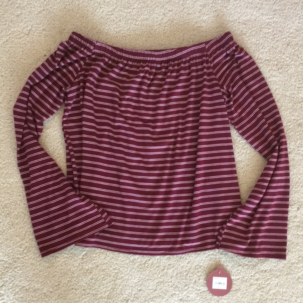 Strapless long sleeved top